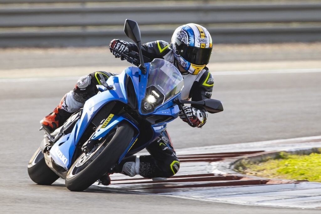 Suzuki GSX 8R First Ride Review SportBikes Inc Magazine