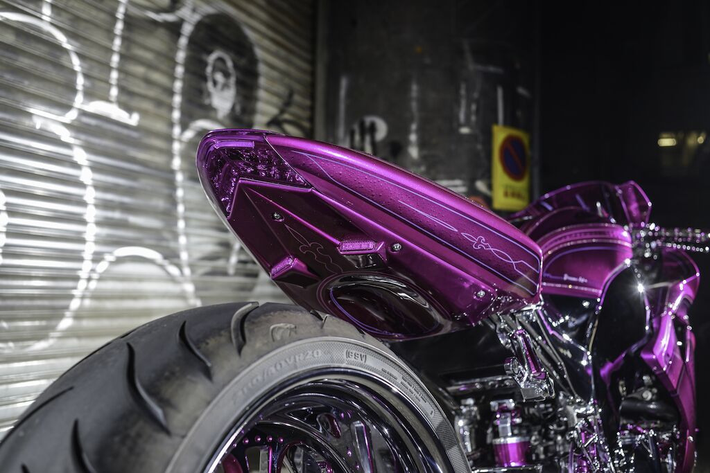 Kawasaki ZX-10R Custom Amatista Loca - SportBikes Inc Magazine